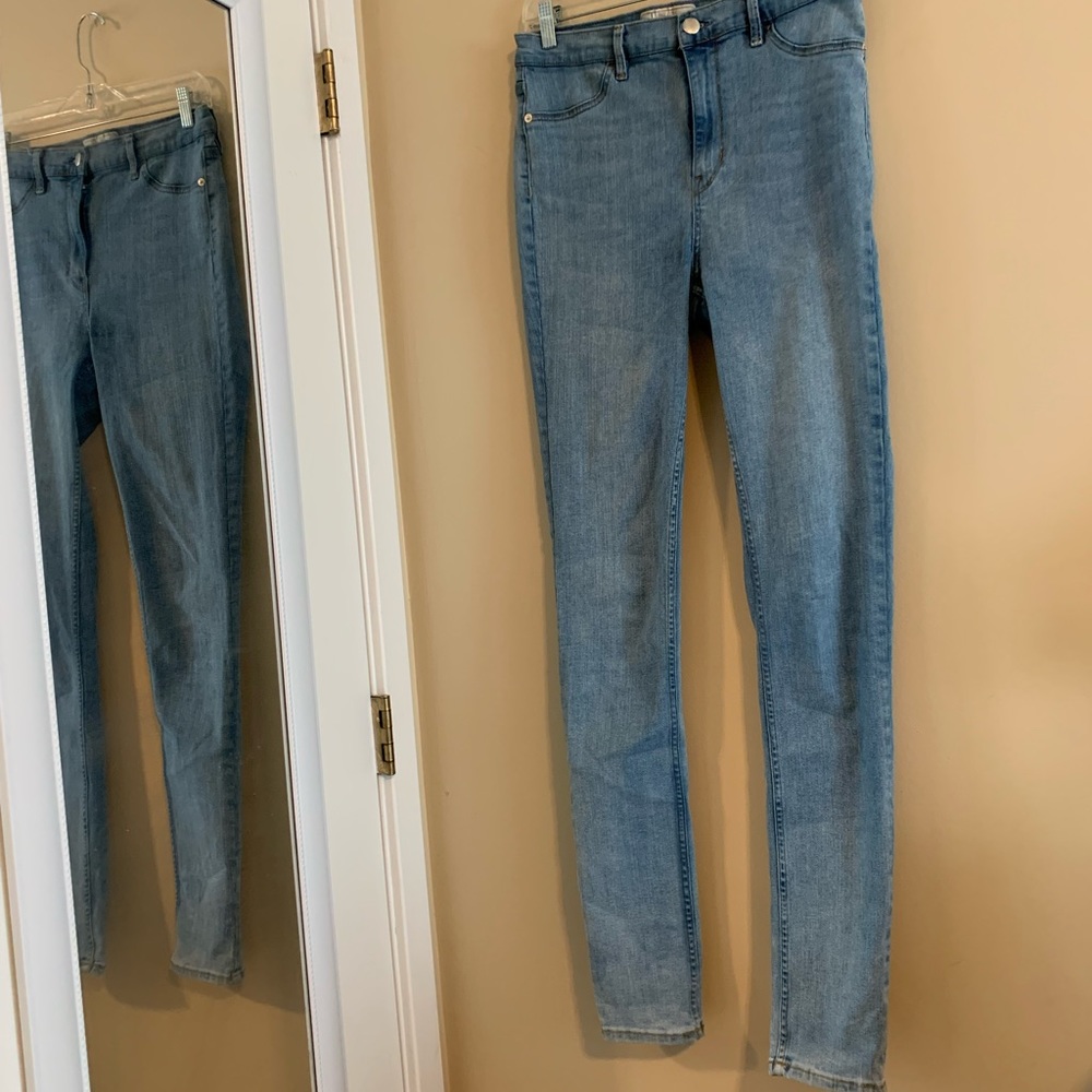 Free people denim jeans .